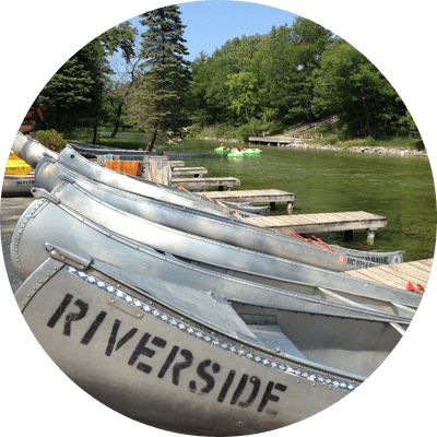 6 canoes ready to launch